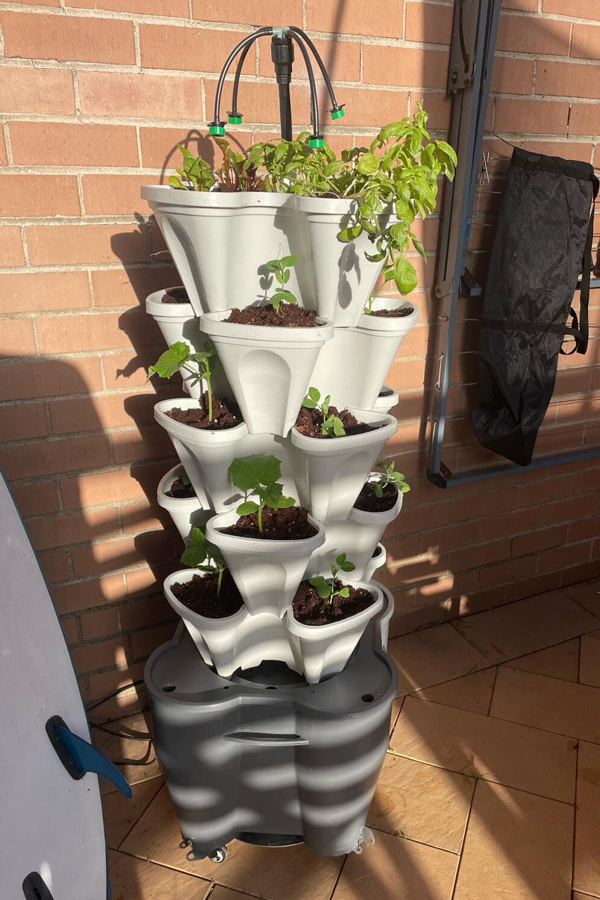 vertical planter